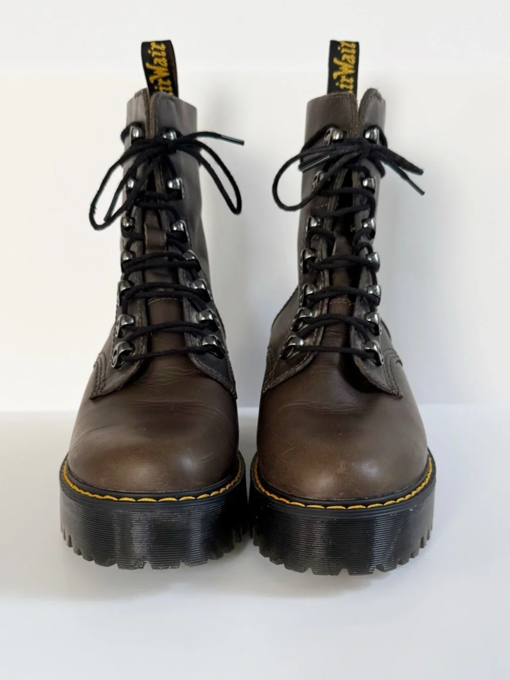 Dr. Martens Leona Leather Heeled Boots | 7 - Picture 4 of 13